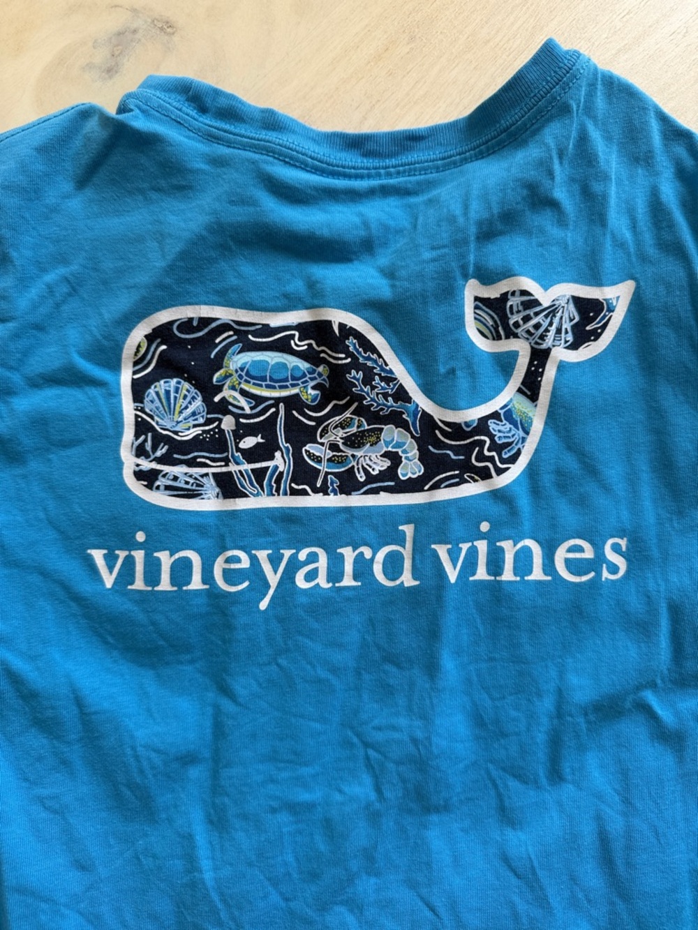 EUC VINEYARD VINES boys SZ 7 t-shirt - turtle whale